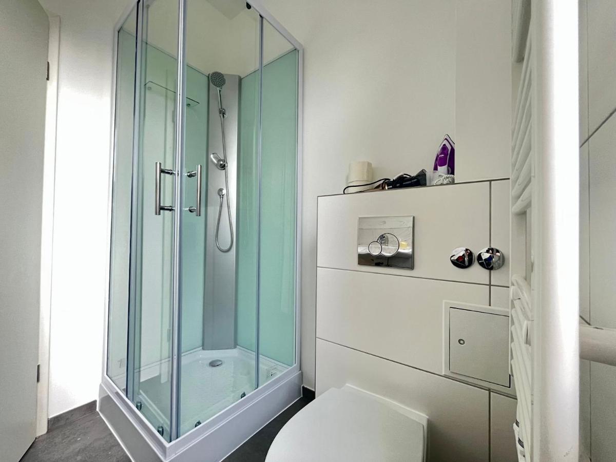 Studio-Apartments Fuer Monteure & Businessgaeste Zentral In Neumunster Bagian luar foto