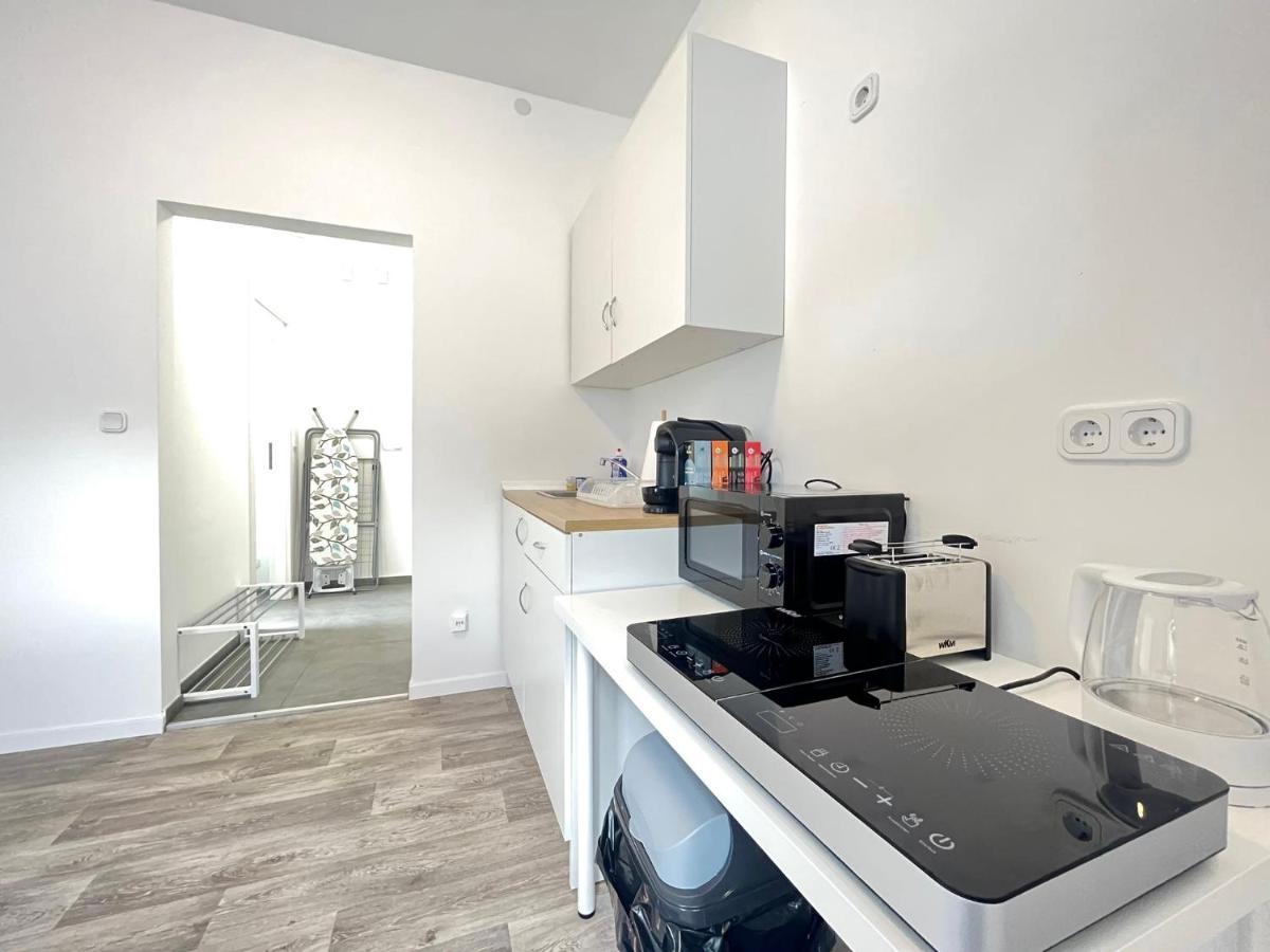 Studio-Apartments Fuer Monteure & Businessgaeste Zentral In Neumunster Bagian luar foto