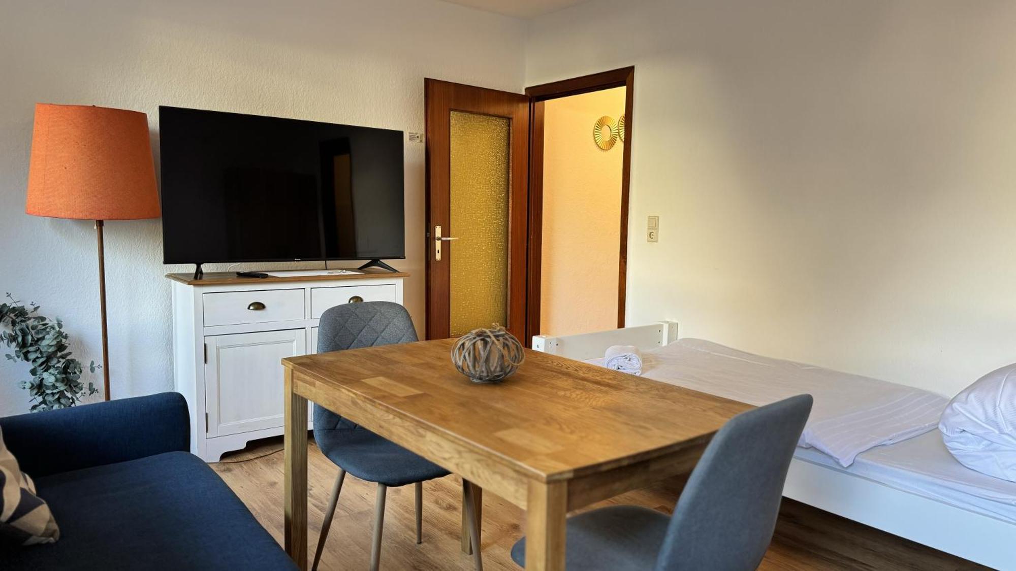 Studio-Apartments Fuer Monteure & Businessgaeste Zentral In Neumunster Bagian luar foto