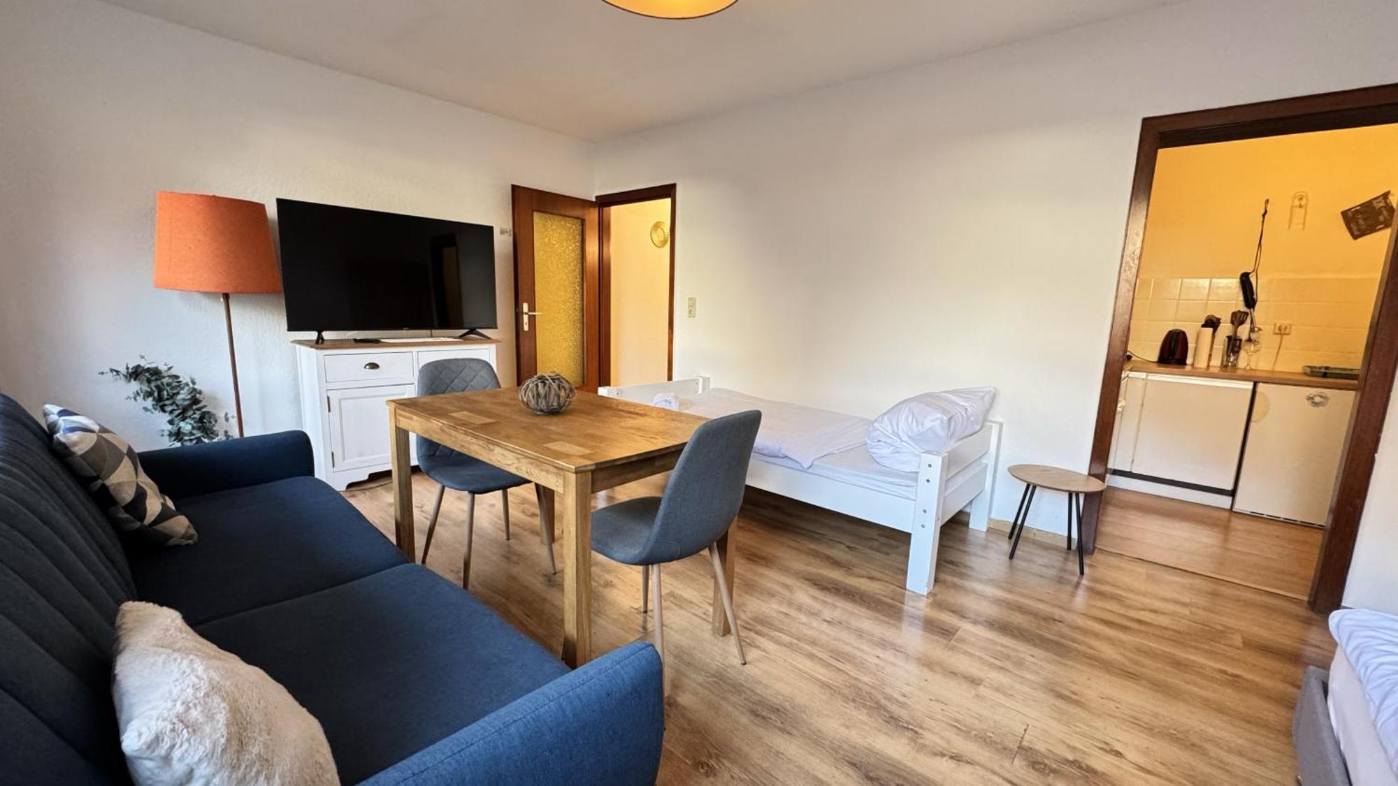 Studio-Apartments Fuer Monteure & Businessgaeste Zentral In Neumunster Bagian luar foto