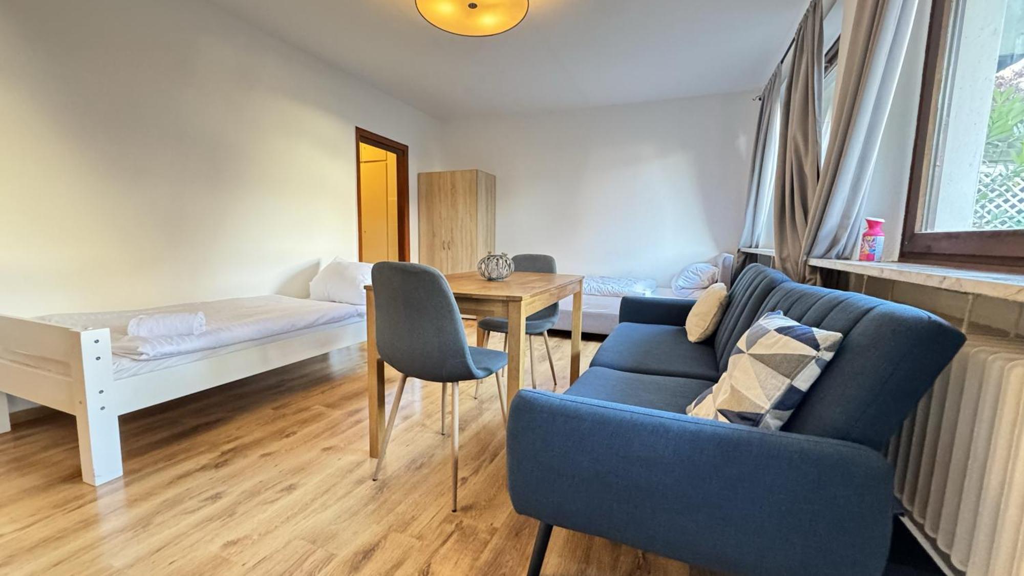 Studio-Apartments Fuer Monteure & Businessgaeste Zentral In Neumunster Bagian luar foto